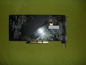Geforce FX 5700Ultra hátulja