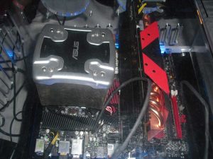 Az Asus tudja mire gerjed egy vérbeli kocka