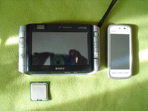 A telefonom alig kisebb nála
