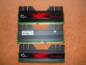 Kétezres G-skill tridentek