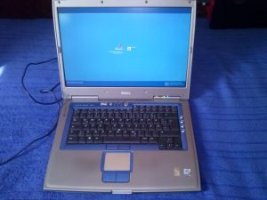 kinyitva a Dell Inspriron 8500