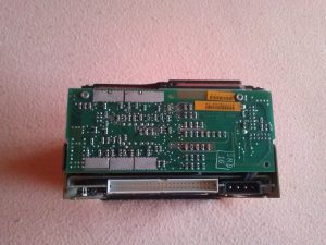 Seagate ST 4702N SCSI HDD csatijai
